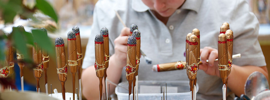 Handgemalte Unikate | Manufaktur für Weihnachtskugeln | Inge´s Christmas Decor